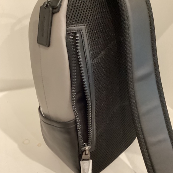 NWT UNISEX COACH BLACK/ GRAY LEATHER ONE SHOULDER BACKPACK MEDIUM SIZE - Picture 10 of 16